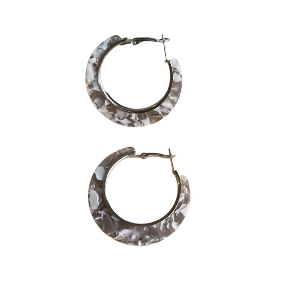 Gray Marbled Hoop Earrings - Picture 5 of 5